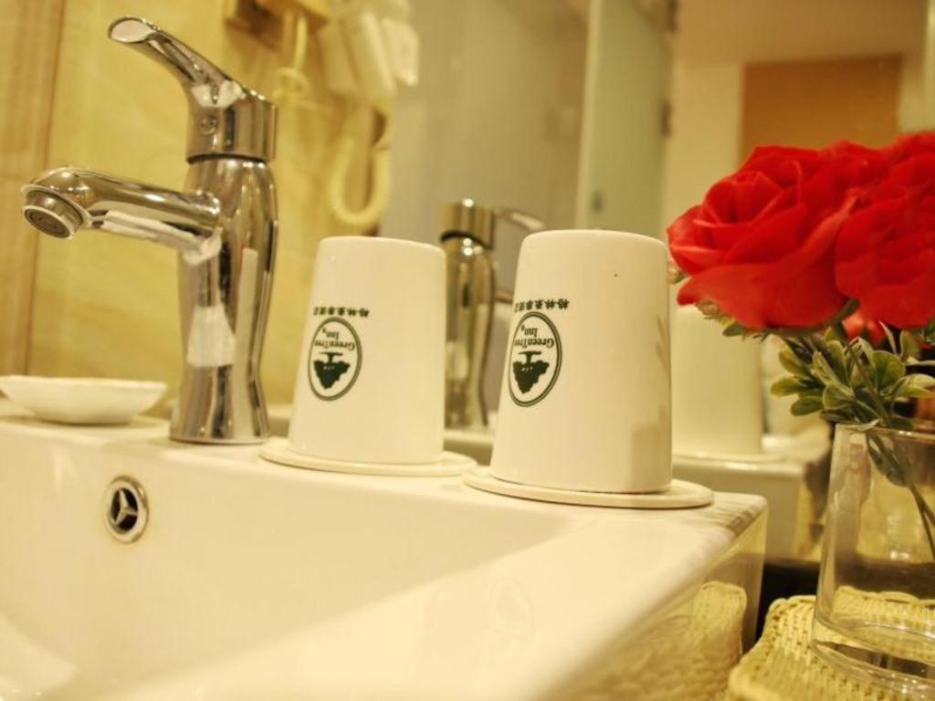 Greentree Inn Zhejiang Ningbo South Railway Station Express Hotel Εξωτερικό φωτογραφία